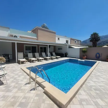 Villa Astro- Less Than 5-min Walk To Kalivaki